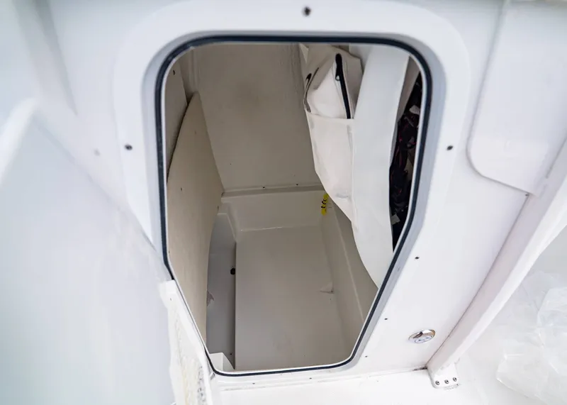 Slide: The Image of Sea Hunt BX 25 FS 2026 - 15