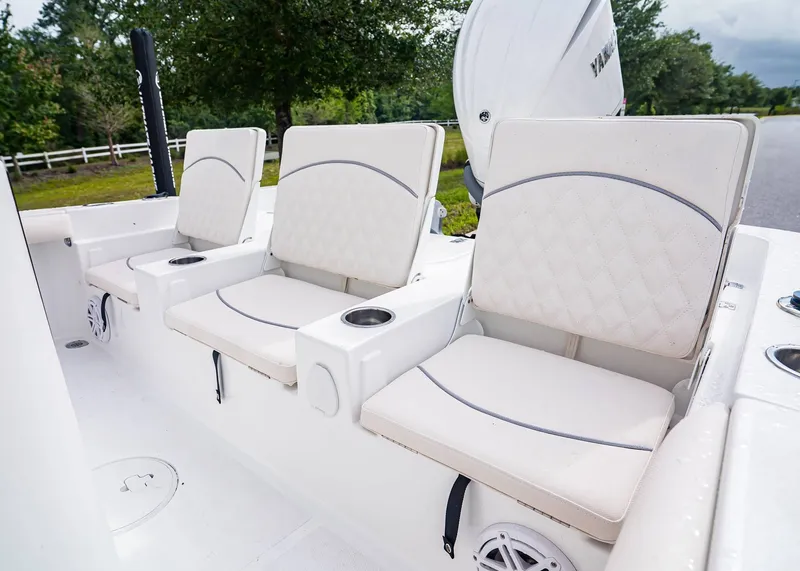 Slide: The Image of Sea Hunt BX 25 FS 2026 - 8