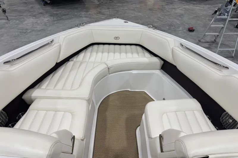 Slide: The Image of Luxurious white seating area on a 2014 Cobalt R5 boat. - 11