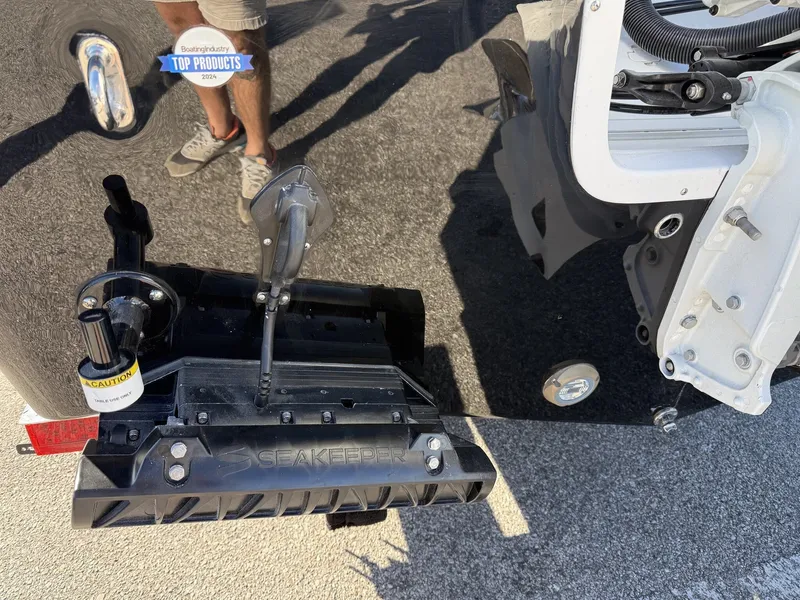 Slide: The Image of Sea Pro 245FLX 2026 - 4