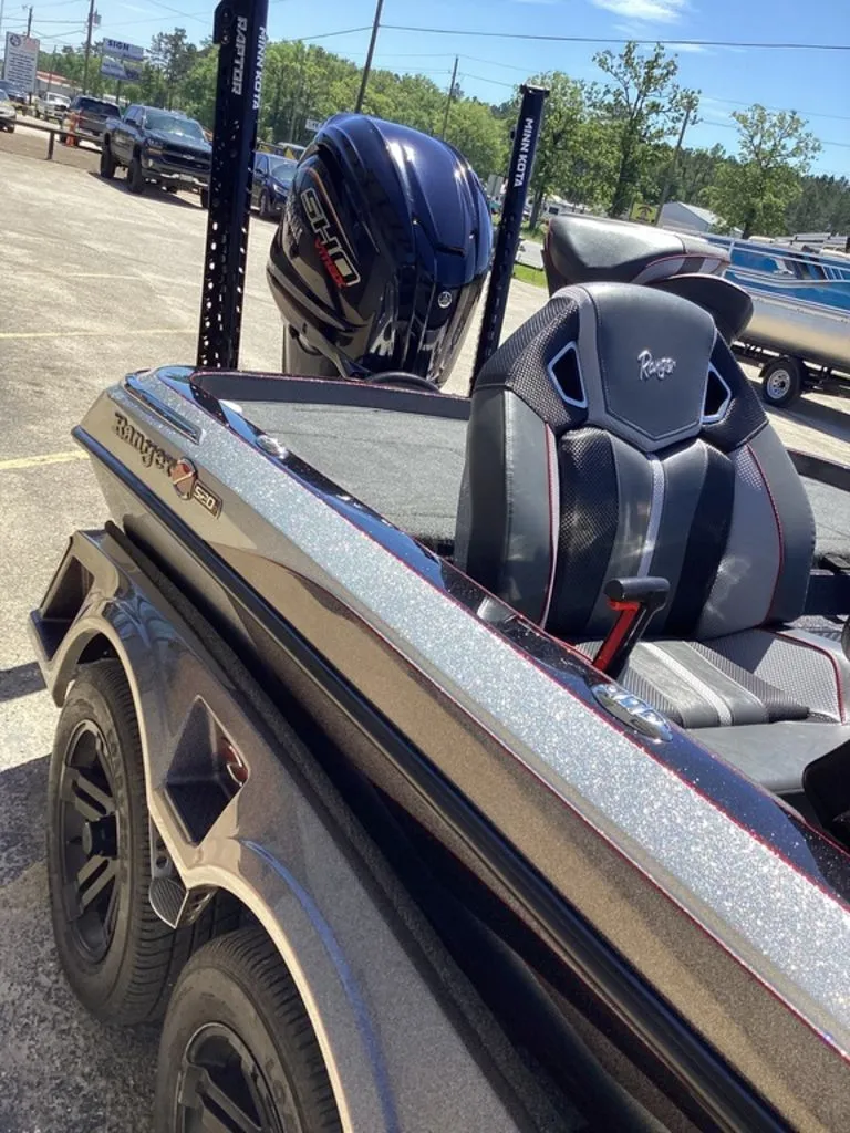 Slide: The Image of Ranger Z520R 2025 - 30