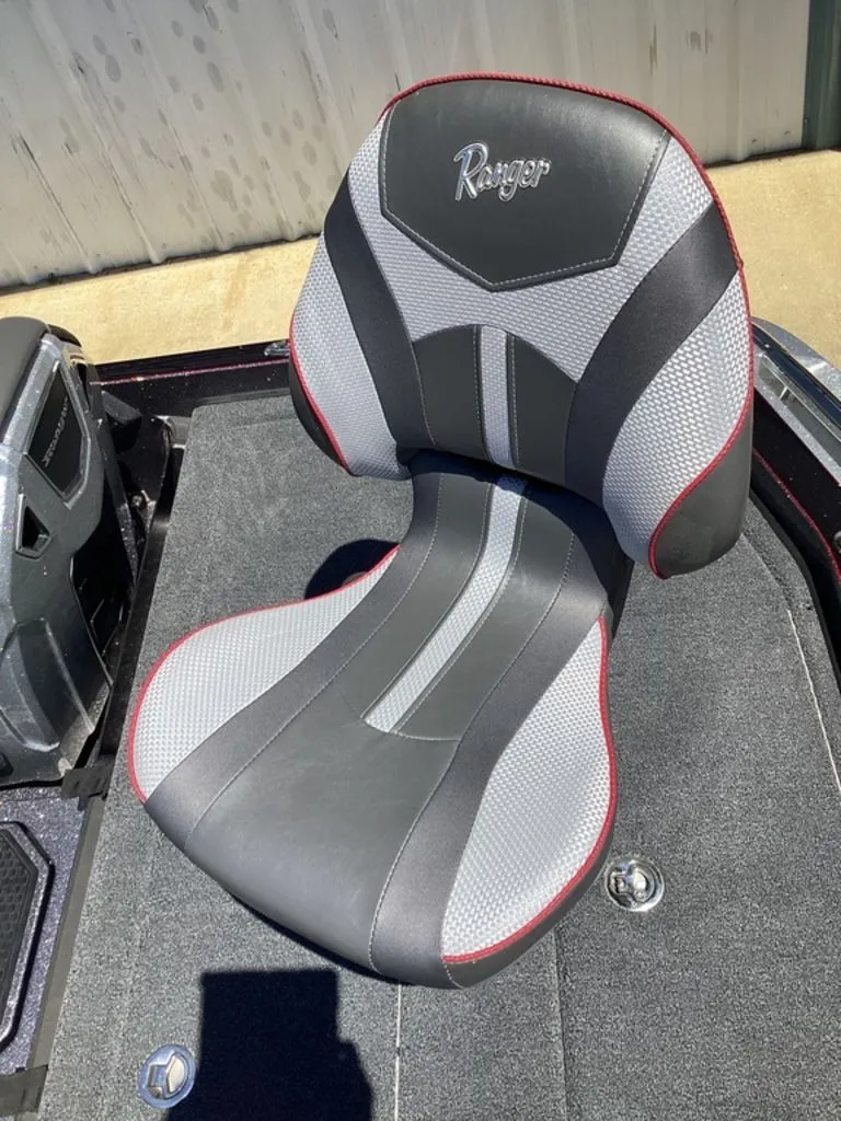 Slide: The Image of Ranger Z520R 2025 - 33