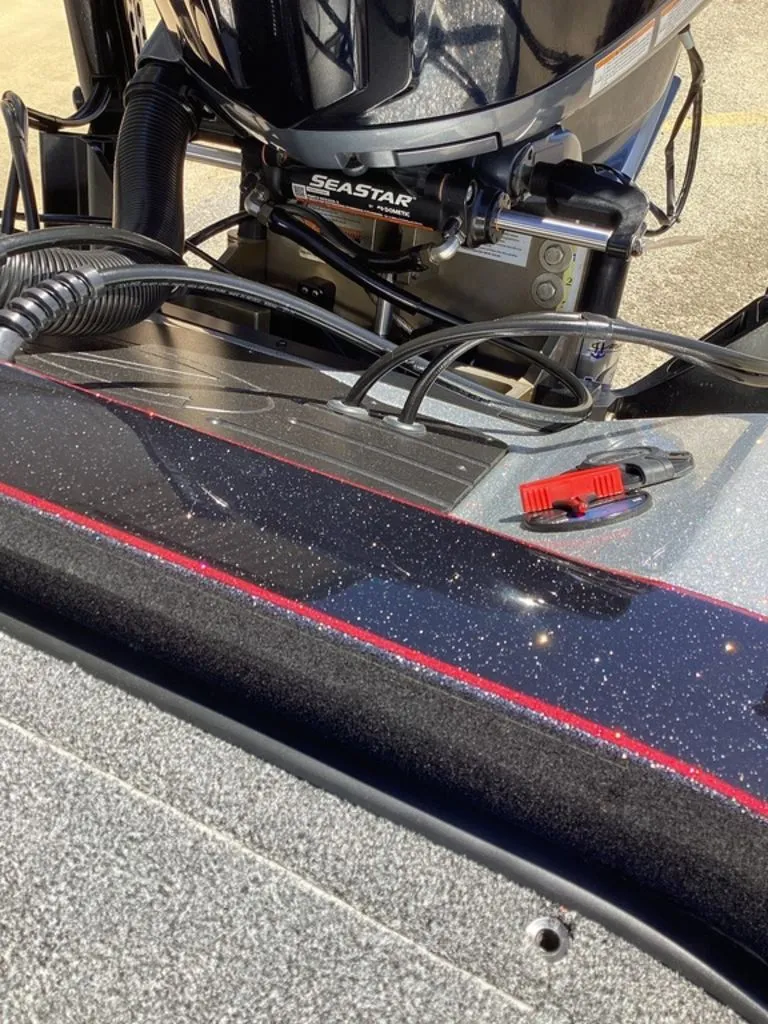 Slide: The Image of Ranger Z520R 2025 - 37