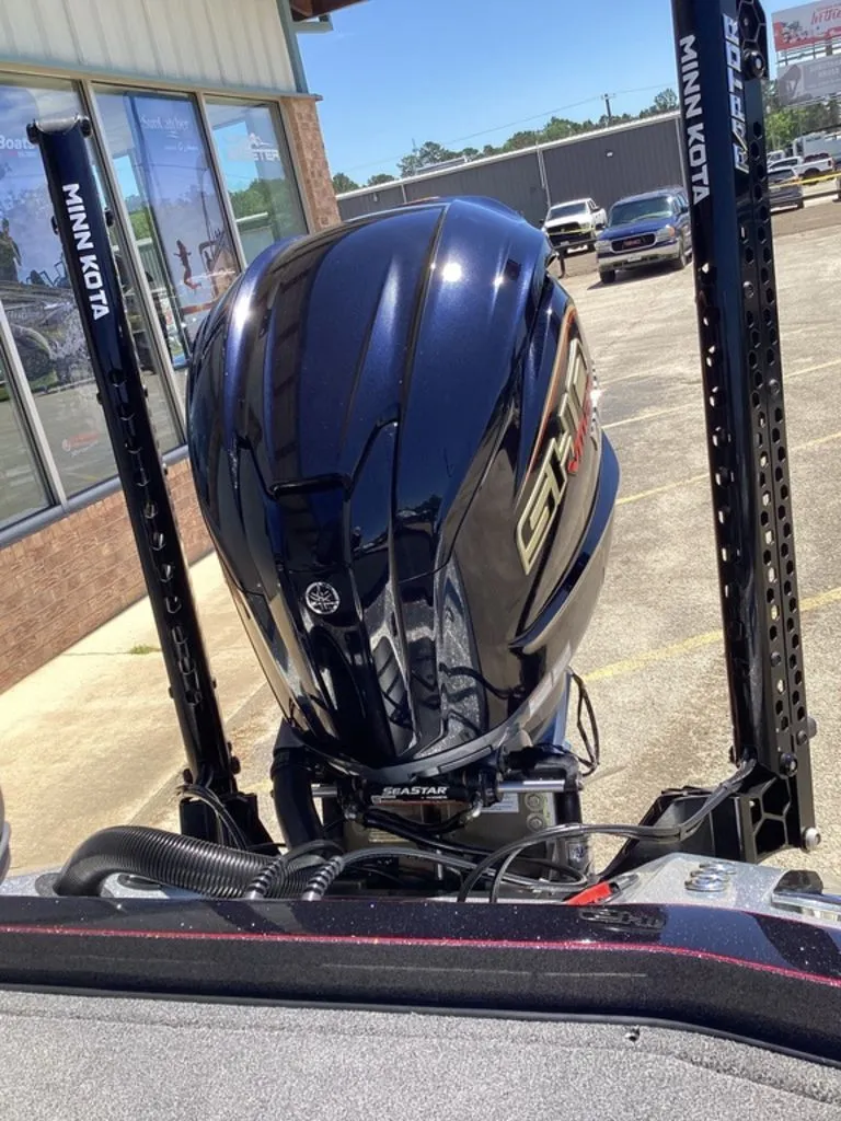 Slide: The Image of Ranger Z520R 2025 - 40