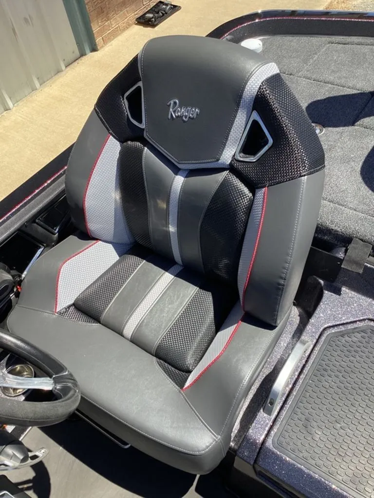 Slide: The Image of Ranger Z520R 2025 - 46