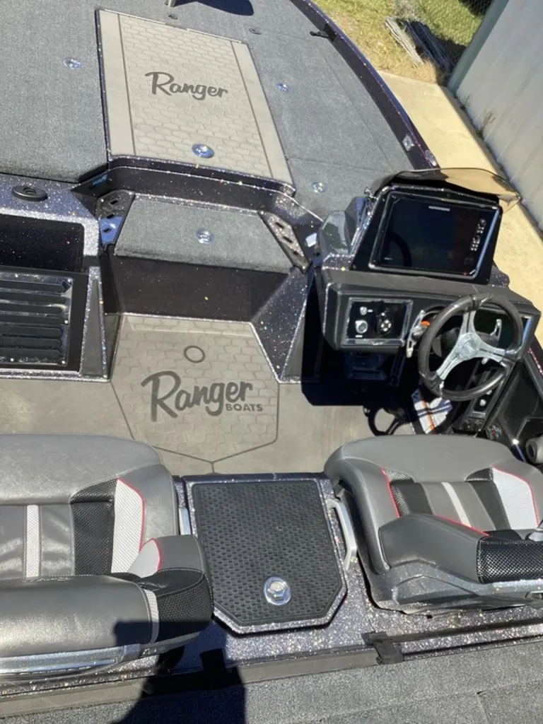 Slide: The Image of Ranger Z520R 2025 - 54