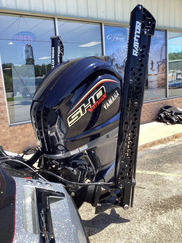 Slide: The Image of Ranger Z520R 2025 - 6