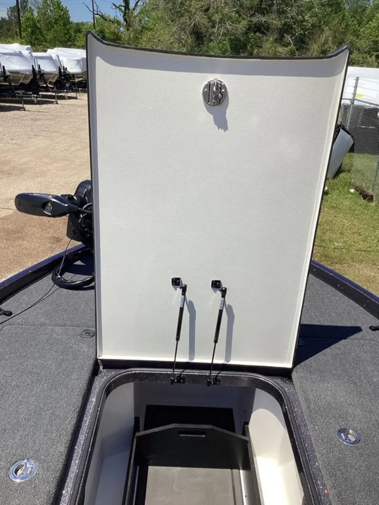 Slide: The Image of Ranger Z520R 2025 - 65