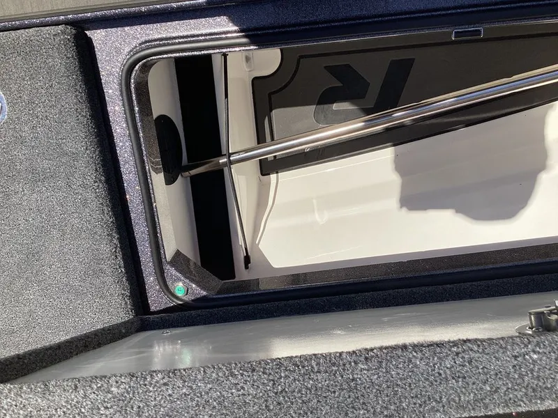 Slide: The Image of Ranger Z520R 2025 - 68