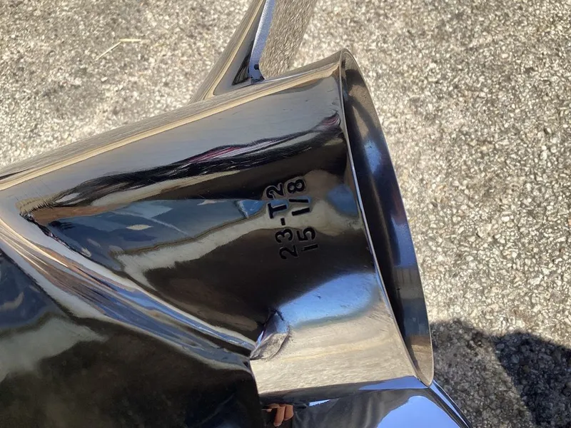 Slide: The Image of Ranger Z520R 2025 - 8