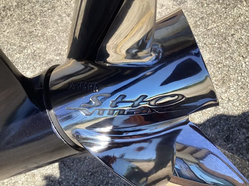 Slide: The Image of Ranger Z520R 2025 - 9