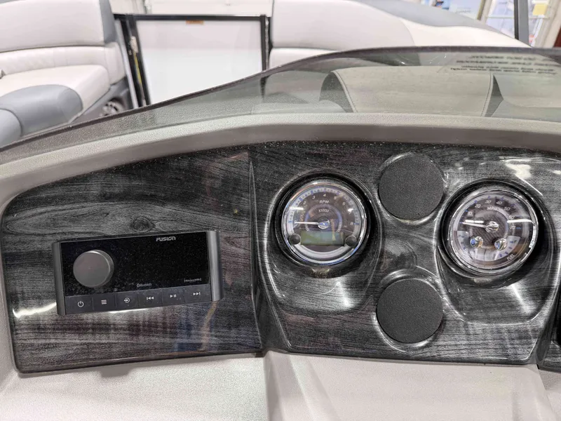 Slide: The Image of Avalon LSZ Quad Lounge - 23' 2025 - 18