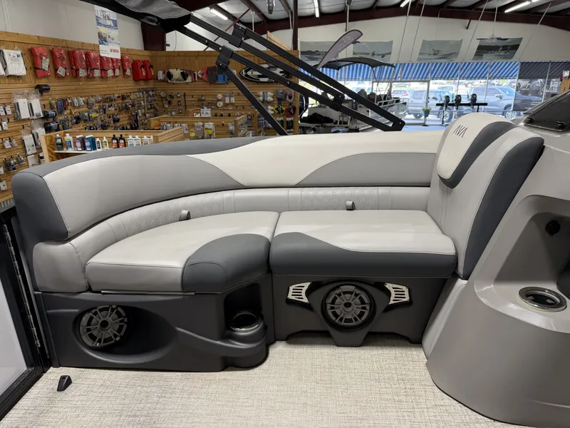 Slide: The Image of Avalon LSZ Quad Lounge - 23' 2025 - 16