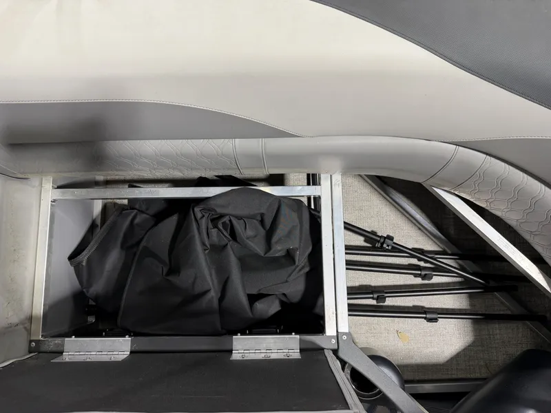 Slide: The Image of Avalon LSZ Quad Lounge - 23' 2025 - 20