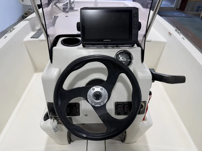 Slide: The Image of Mako Pro Skiff 17 CC 2022 - 5