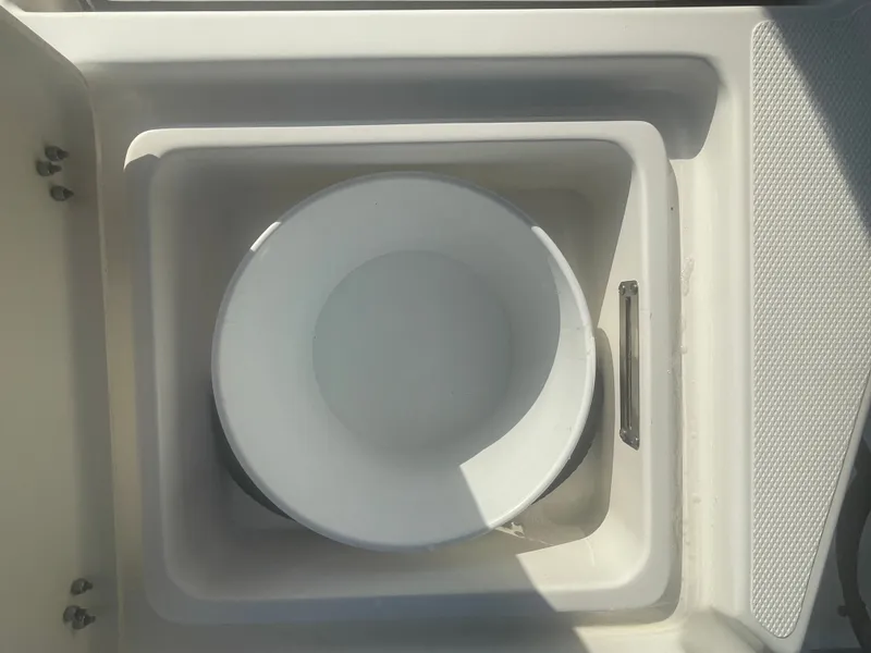 Slide: The Image of NauticStar 227 XTS 2023 - 14