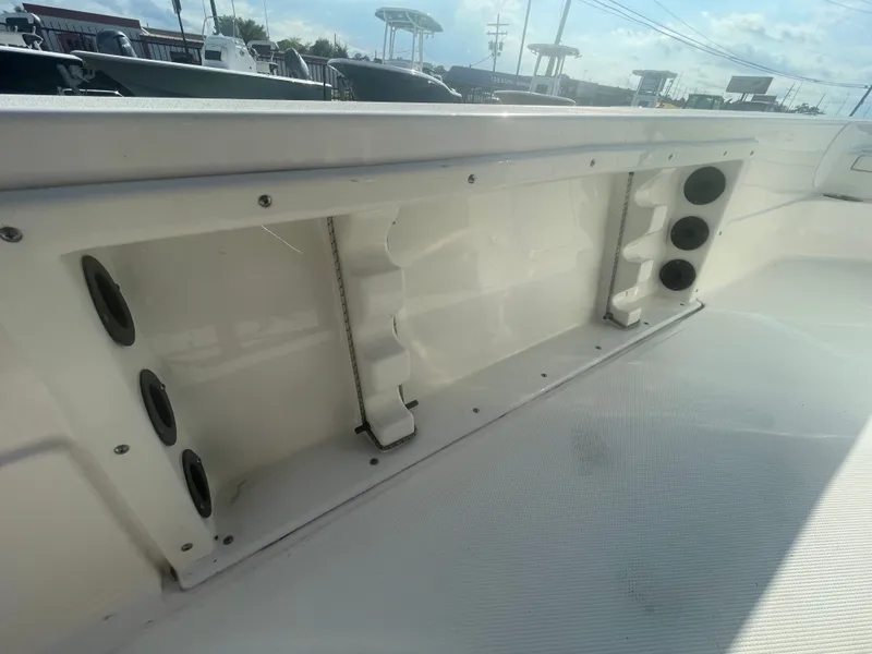 Slide: The Image of NauticStar 227 XTS 2023 - 17