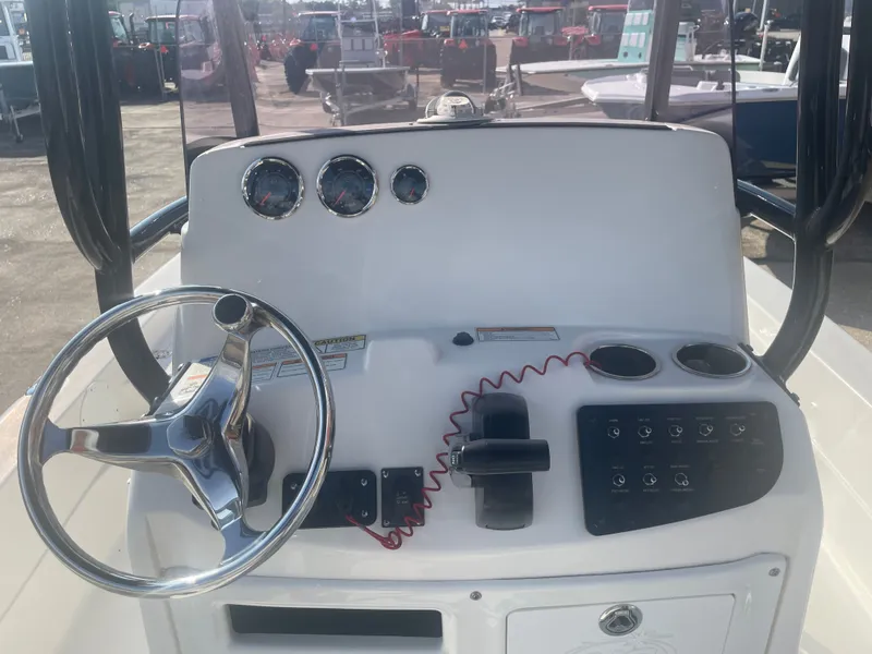 Slide: The Image of NauticStar 227 XTS 2023 - 19