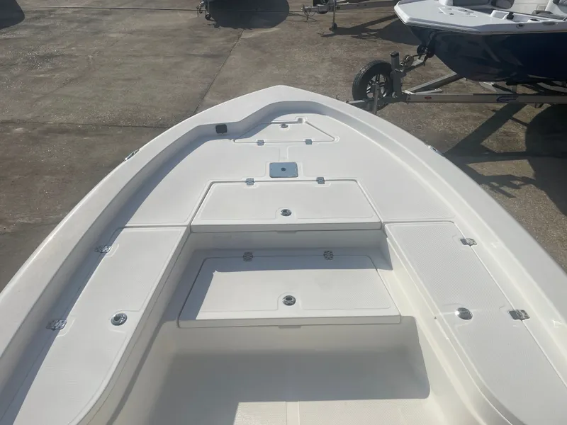 Slide: The Image of NauticStar 227 XTS 2023 - 21