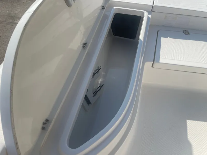 Slide: The Image of NauticStar 227 XTS 2023 - 22