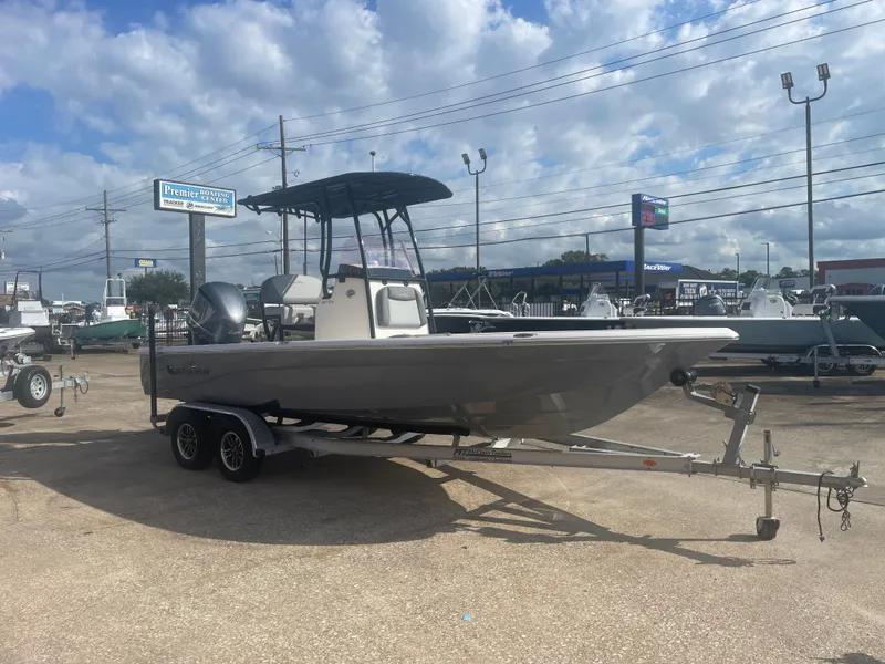 Slide: The Image of NauticStar 227 XTS 2023 - 6