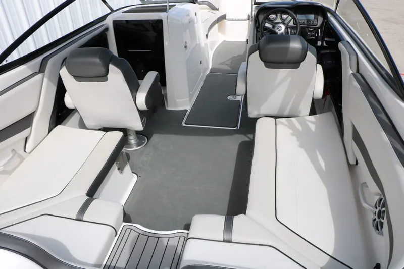 Slide: The Image of Yamaha AR240 HO 2017 - 24