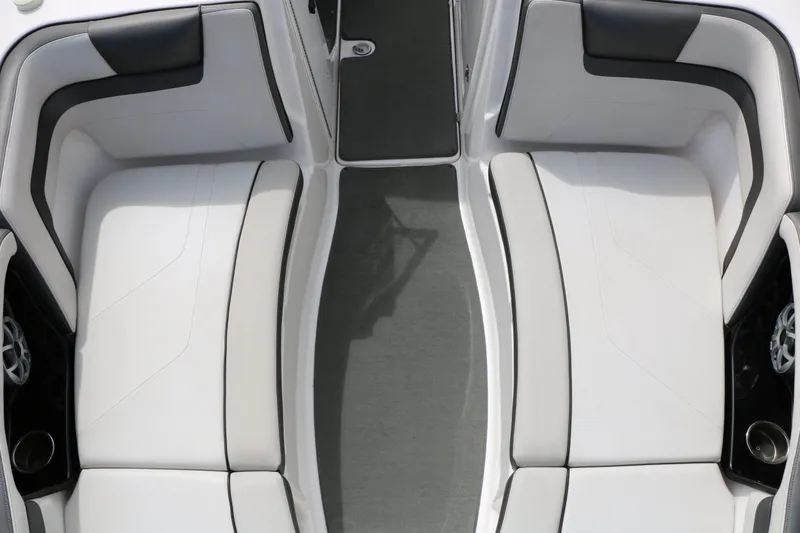 Slide: The Image of Yamaha AR240 HO 2017 - 29