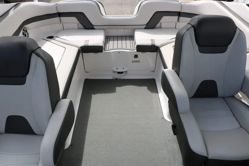 Slide: The Image of Yamaha AR240 HO 2017 - 36