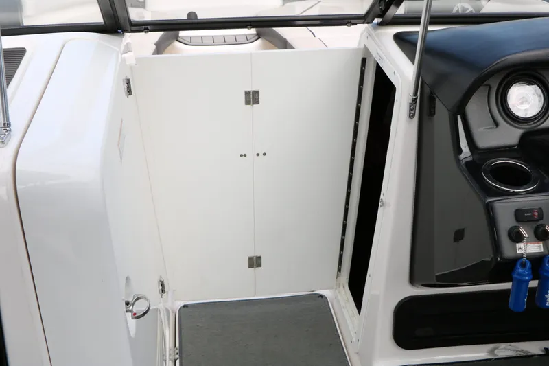 Slide: The Image of Yamaha AR240 HO 2017 - 44