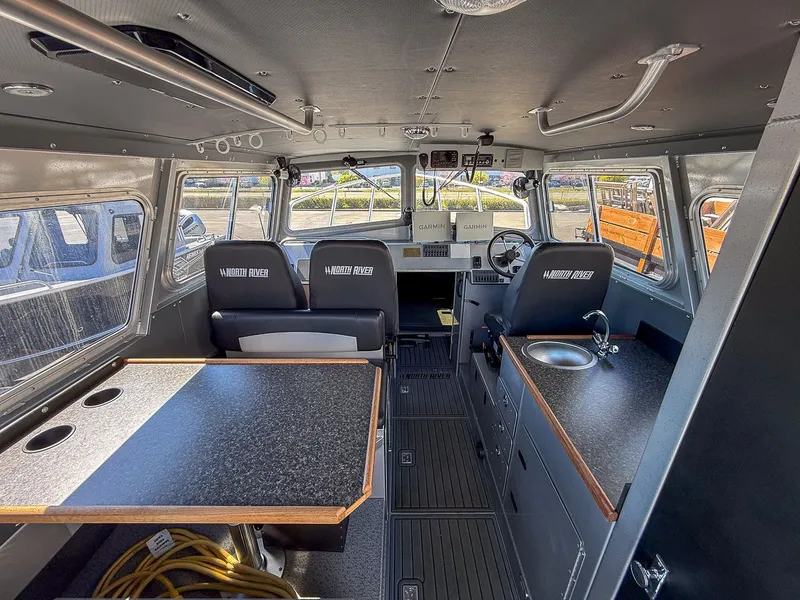 Slide: The Image of North River 2900 SXL 2022 - 4