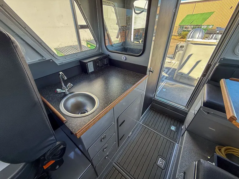 Slide: The Image of North River 2900 SXL 2022 - 7