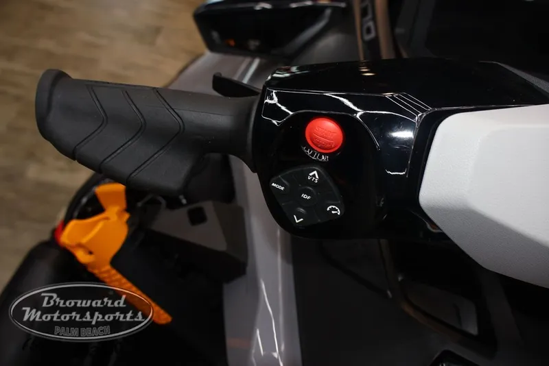 Slide: The Image of Sea-Doo FishPro Trophy 170 2025 - 11