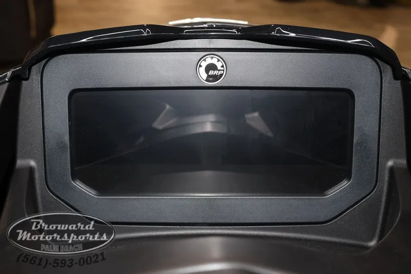 Slide: The Image of Sea-Doo FishPro Trophy 170 2025 - 20