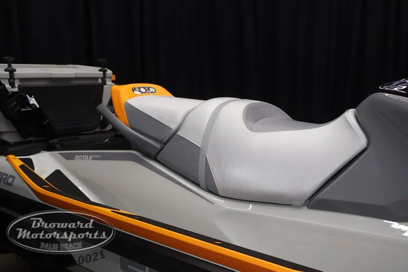 Slide: The Image of Sea-Doo FishPro Trophy 170 2025 - 27