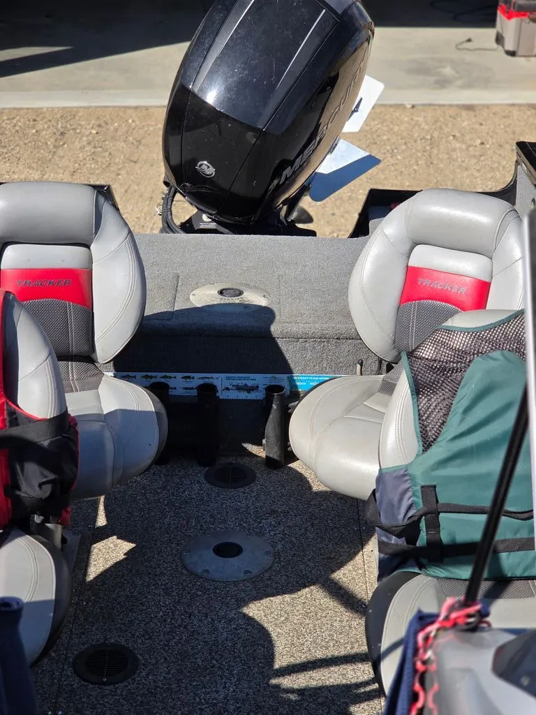 Slide: The Image of Tracker Targa 2015 - 3