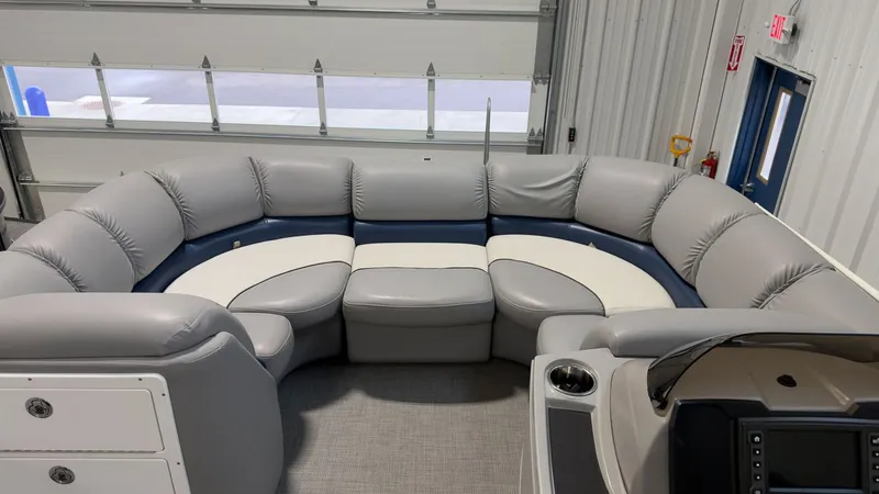 Slide: The Image of Manitou 23 Encore RF Dual SHP 2018 - 15