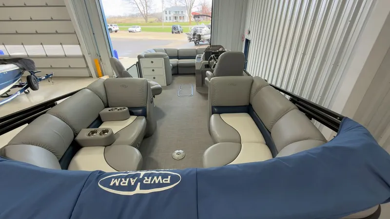 Slide: The Image of Manitou 23 Encore RF Dual SHP 2018 - 6