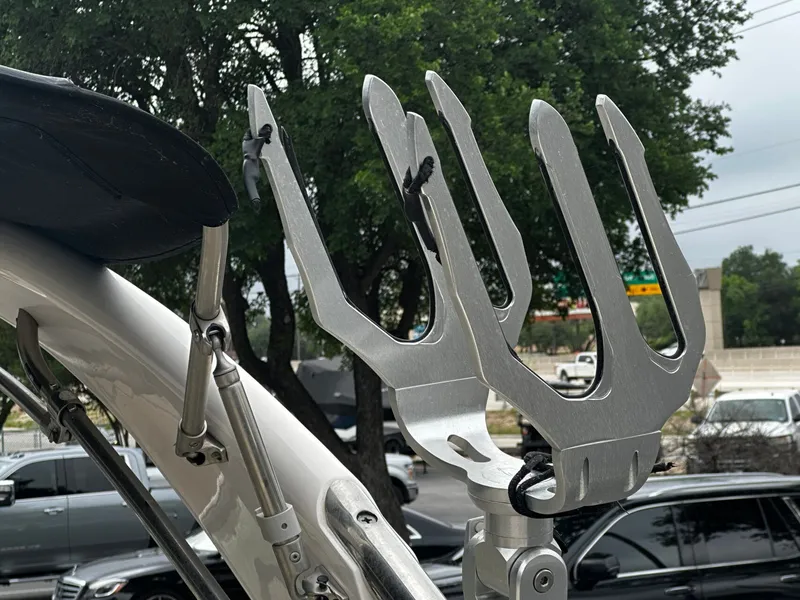 Slide: The Image of Regal LS4 Surf 2020 - 19