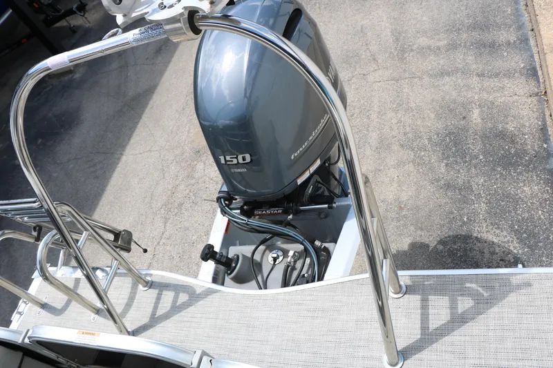 Slide: The Image of 2020 Trifecta 24RF LE boat with Yamaha 150 engine, viewed from above. - 35