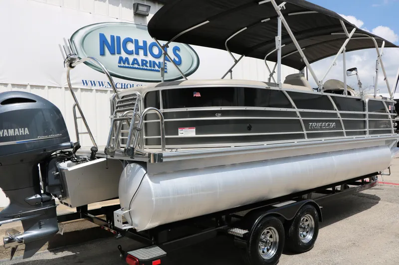 Slide: The Image of 2020 Trifecta 24RF LE pontoon boat with Yamaha engine at Nichols Marine. - 7