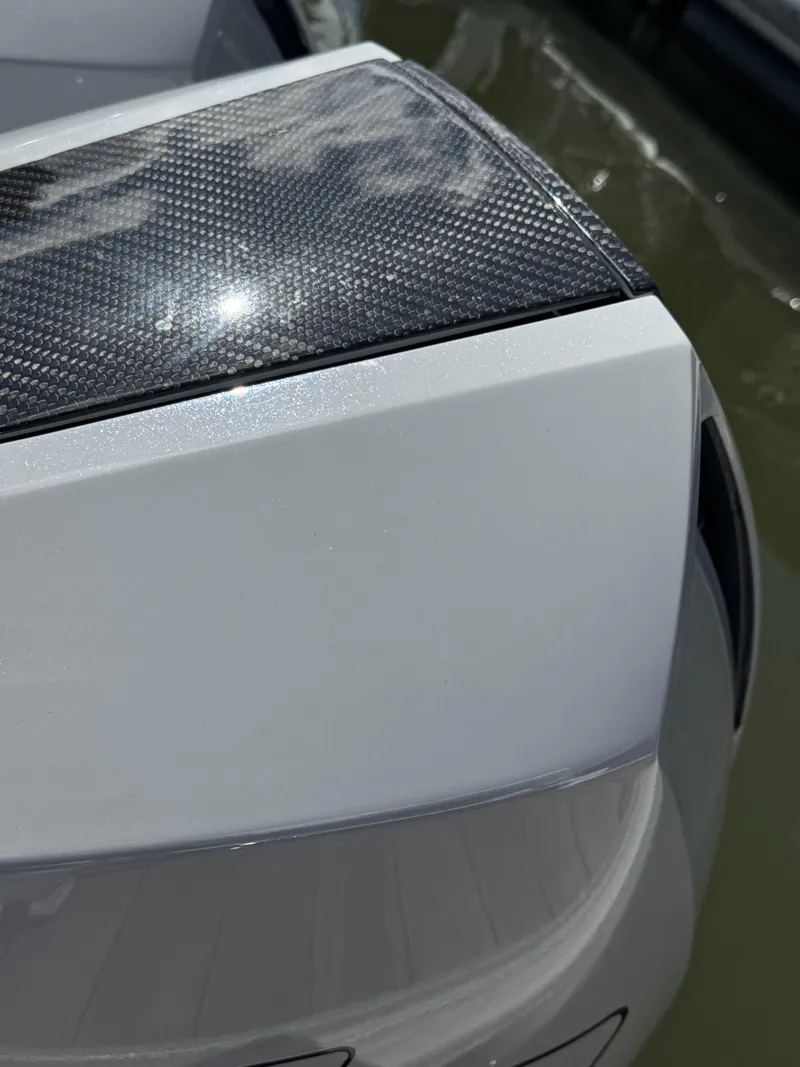 Slide: The Image of Nor-Tech 390 Sport 2025 - 7