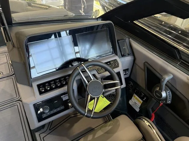 Slide: The Image of Cobalt R6 Surf 2026 - 22