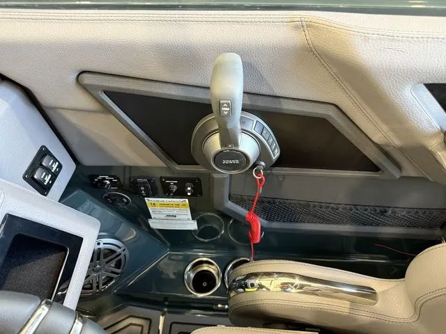 Slide: The Image of Cobalt R6 Surf 2026 - 25