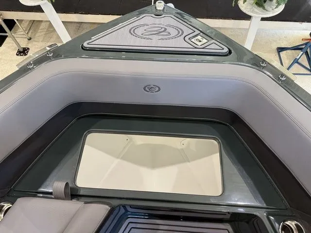 Slide: The Image of Cobalt R6 Surf 2026 - 35