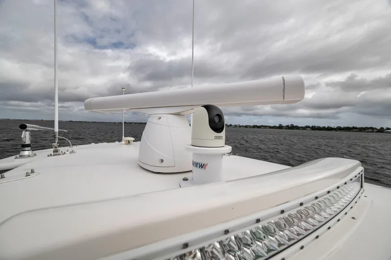 Slide: The Image of Radar equipment on 2022 SeaVee 370Z boat under cloudy sky. - 69