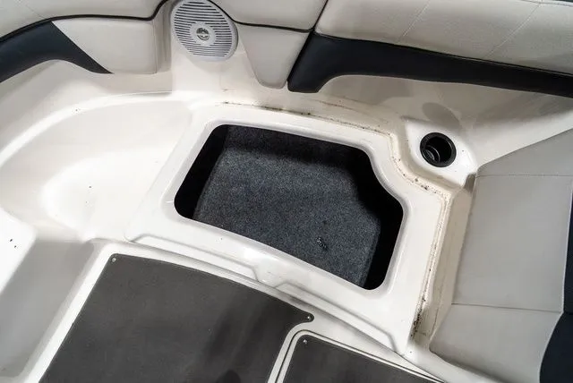 Slide: The Image of Yamaha SX210 2015 - 20