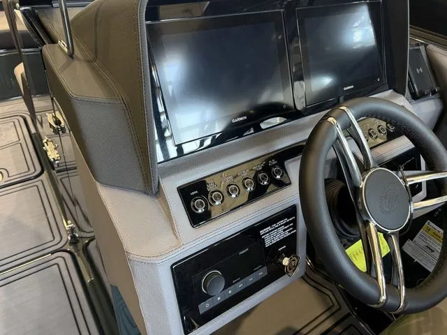 Slide: The Image of Cobalt R6 Surf 2026 - 23