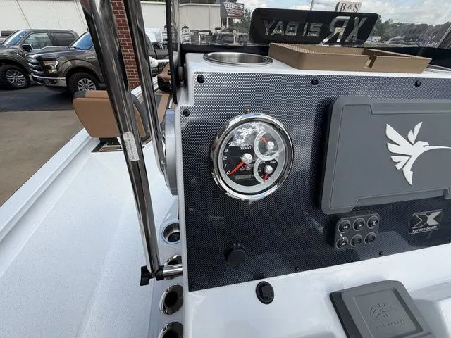 Slide: The Image of Xpress Xr21bay 2026 - 22