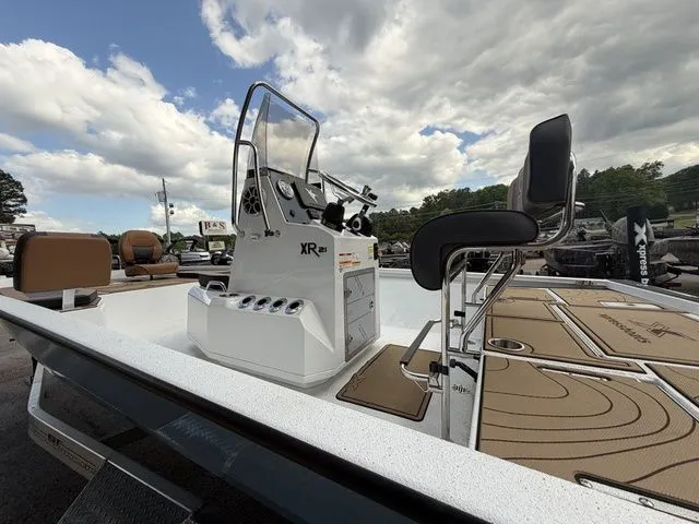 Slide: The Image of Xpress Xr21bay 2026 - 5