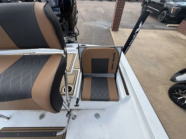 Slide: The Image of Xpress Xr21bay 2027 - 23